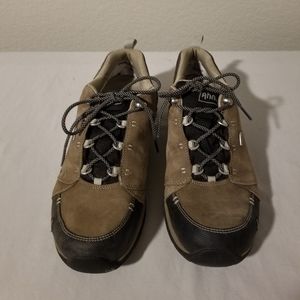 Ahnu Montara Low Hiking Boot